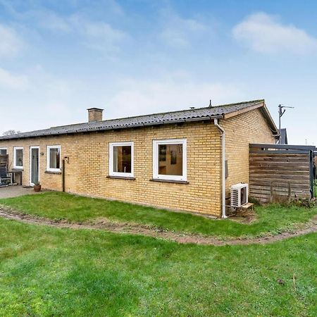 Beautiful Home In Nakskov With Kitchen Εξωτερικό φωτογραφία