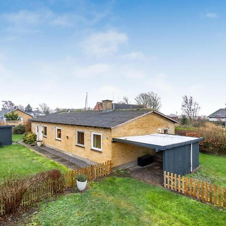 Beautiful Home In Nakskov With Kitchen Εξωτερικό φωτογραφία